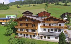 Large luxury chalet near ski area ZillerArena K nigsleiten