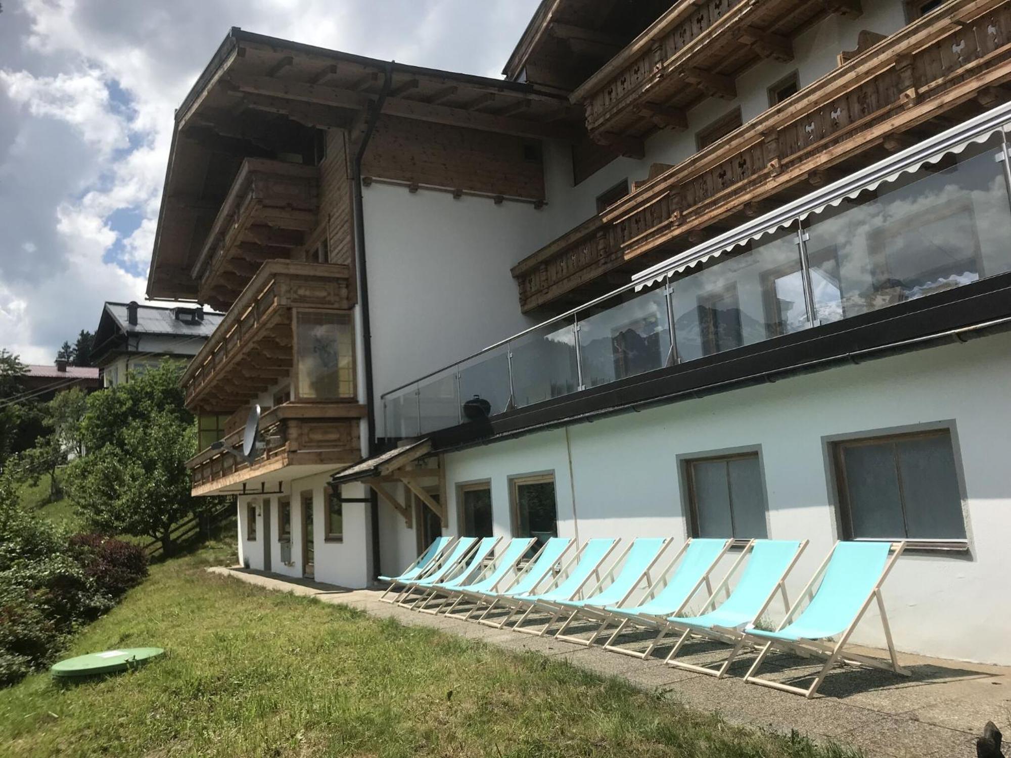 Large luxury chalet near ski area ZillerArena K nigsleiten Konigsleiten Exterior foto